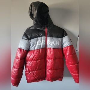 Jordan jacket excellent condition.boys size 13-15.